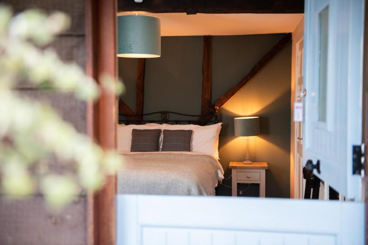 The Talkhouse Bed & Breakfast Stanton Saint John Bagian luar foto